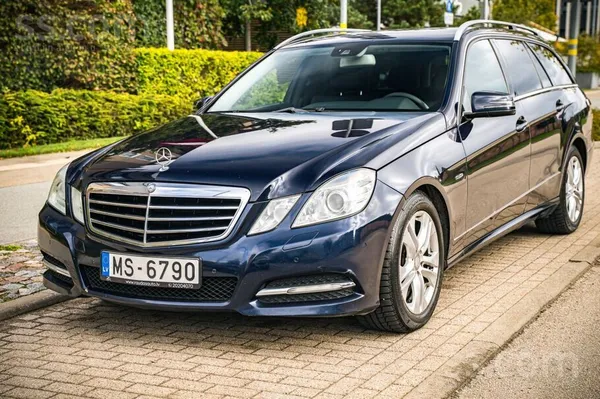 Pārdod Mercedes Benz E200 2.0 dīzelis, Avantgarde, automātiskā Ātrumkarba.