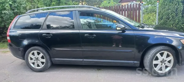 Volvo V50