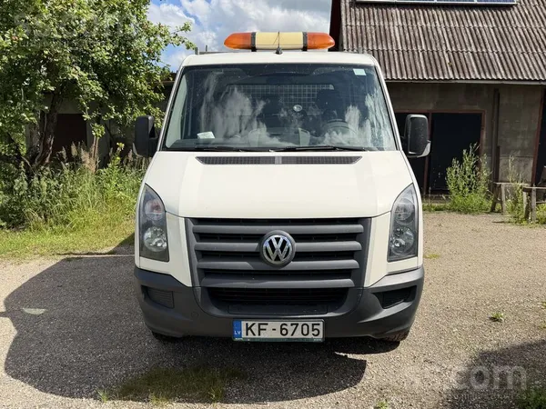 2.5d 100kw. Mašīna teicamā stāvoklī ar mazu nobraukumu. Var braukt ar B kate