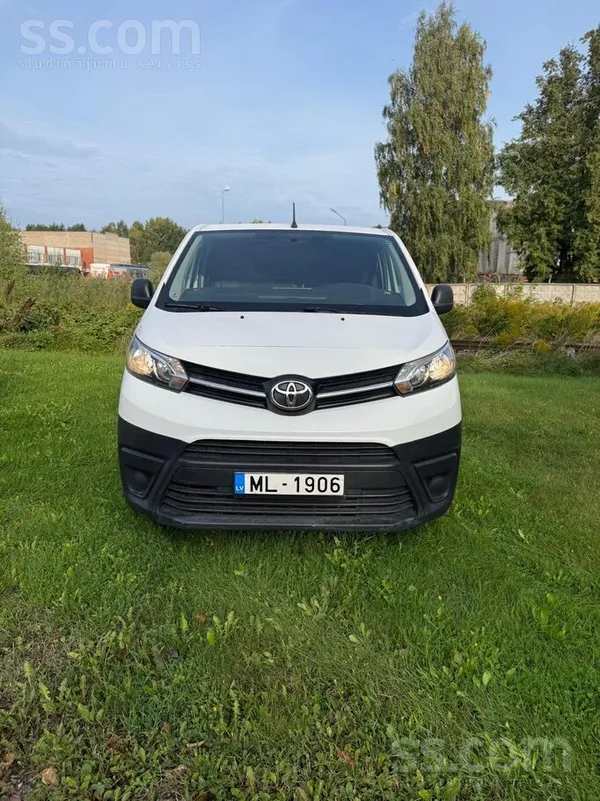 Toyota Pārdod uzņēmums. Toyota Proace 2.0 D-4D dīzelis, 9