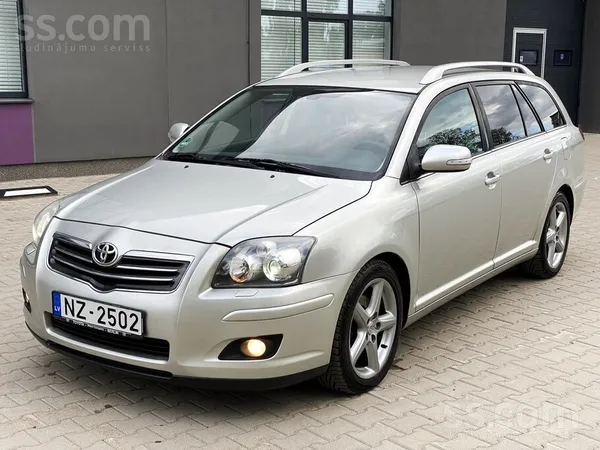 Toyota Toyota Avensis. D4D. Xenon lukturi. Krēslu apsilde