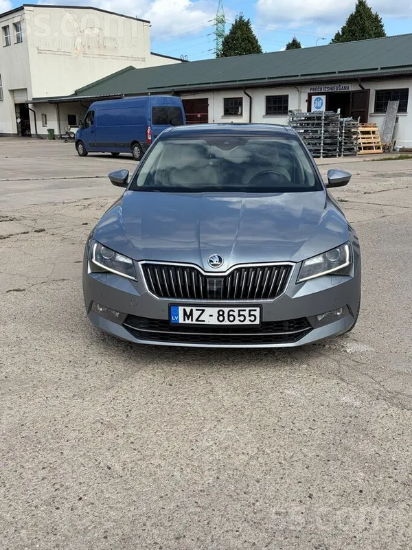 Skoda Superb - 1