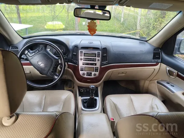 Hyundai Santa FE