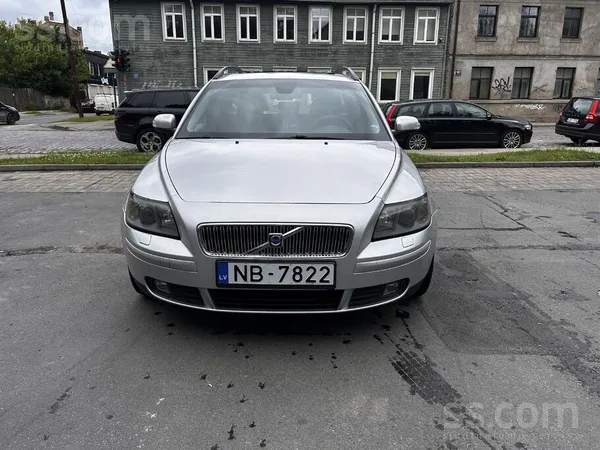 Volvo V50
