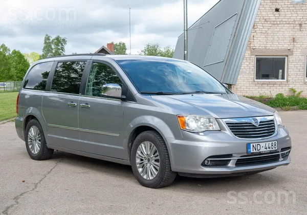 Lancia Voyager Platinium, 2.8 Dīzelis, 130 kw, 174 zs. 
a/m perfektā stavok