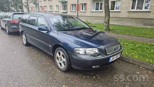 Motora jauda 120 kw. 
Piekare un motors darbnojas labi. Vizuāli arī nav sag