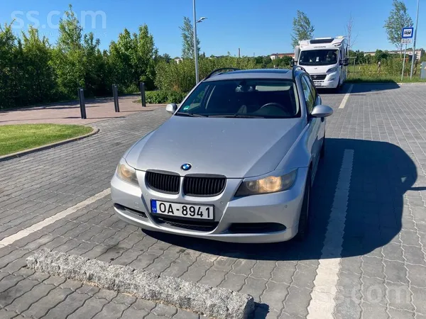 BMW 320
