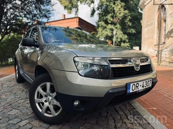 Dacia Garantija- Pārdošanā 4x4 Benzīns/gāze Dacia Duster
