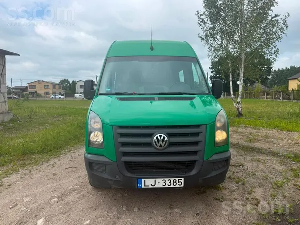 Volkswagen Uzņēmums pārdod kravas furgonu Volkswagen Crafter: