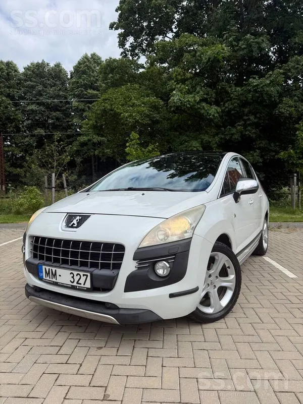 Peugeot Продается Peugeot 3008 2010 года с экономичным и н