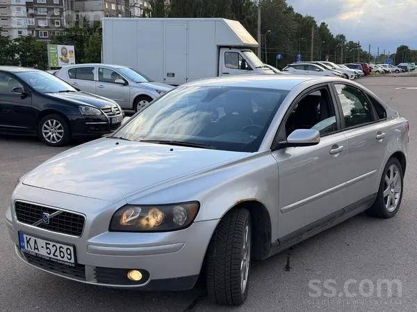 Volvo S40