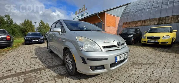 Kompakts un ekonomisks auto ar TA līdz 21.01.2027. Septiņas vietas. Ļoti dau
