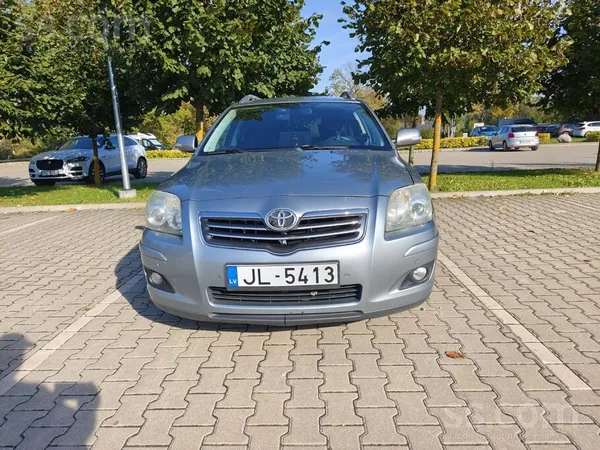 2007.gada Toyota Avensis, universāls. 
Automašīna ar 2.2 D-Cat dīzeļdzinēju