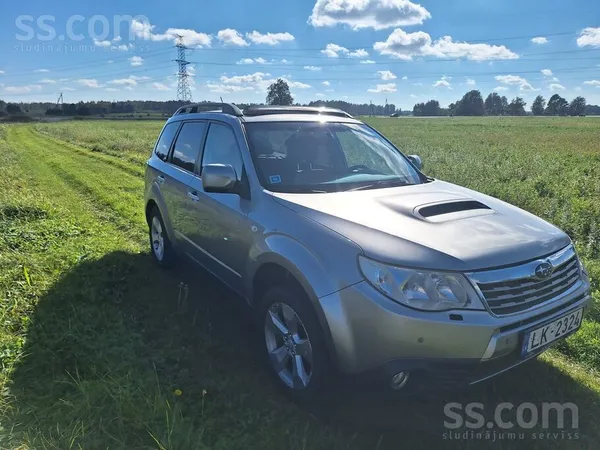Subaru Forester 2010, 2.0D dīzelis, Manuāls, SUV/Apvidus, Pelēks — Latvijā