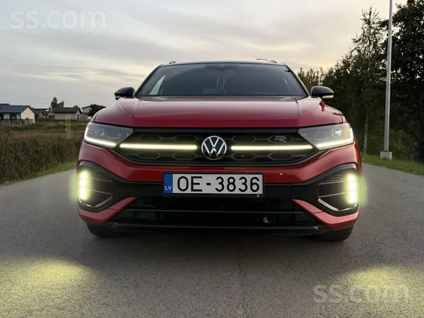 Pārdošanā ir nonācis VW T-Roc R 2.0 4Motion ar rūpnīcas garantiju līdz 25.04