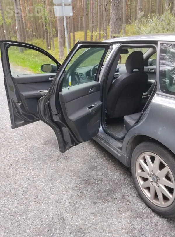 Volvo Pārdod Volvo v50 normāla stāvoklī cena apspriežama