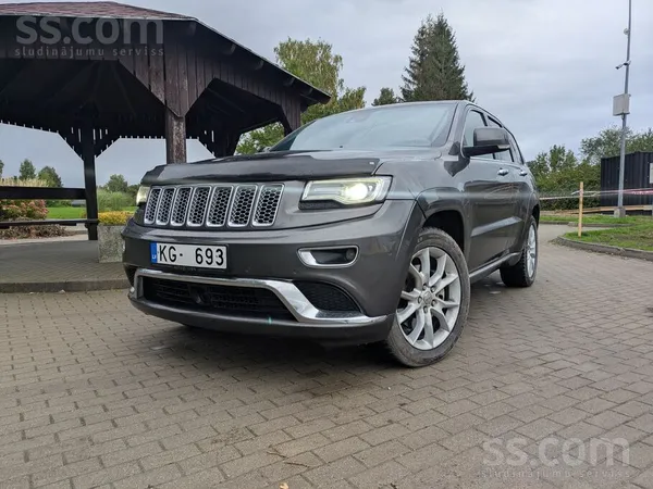 Pārdodu Jeep Grand Cherokee Summit, 2014. gada izlaidums. Jaudīgs, ērts un u