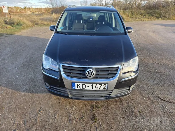 Volkswagen VW Touran 2007.gads - derīgs Ekii 2000€ valsts atb
