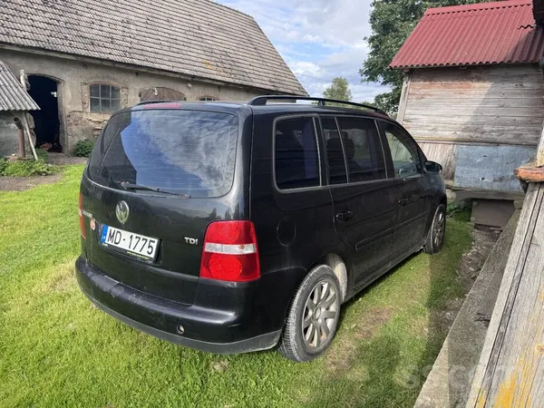 Minimāli rūsas uz virsbūves, tehniski labā stāvoklī. ...