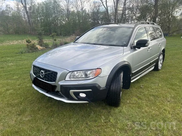 Volvo Īpašnieks pārdod Volvo Xc70, D5 motors, izlaiduma 