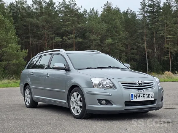 Toyota Pārdodu labu 2008 Toyota Avensis universāli ar 2.0