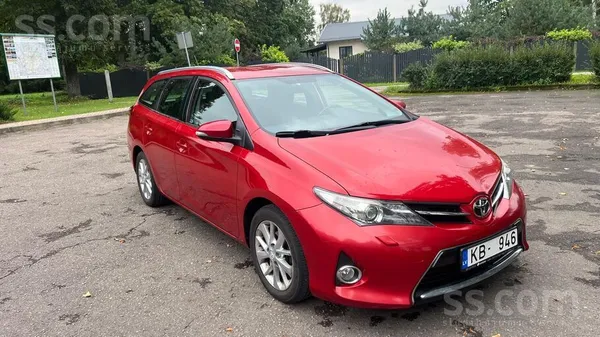 Toyota Pārdodu Toyota Auris universiāls 1, 6 benzīns, tik