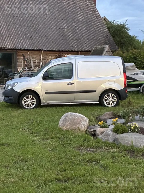 Mercedes Citan 2017, 1.6D dīzelis, Manuāls, Sudrabs — Latvijā