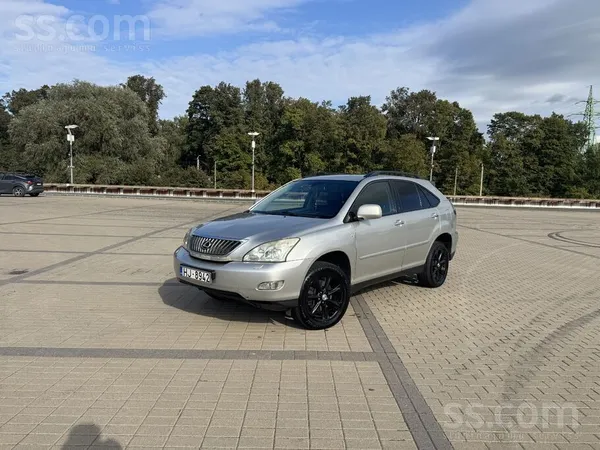 Lexus Pārdodu auto labā tehniskā stāvoklī, vizuāli ir ne