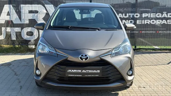 Toyota Yaris labā tehniskā un vizuālā stāvoklī. 82Kw/112Zs. 2 atslēgas. Pieejama bezmaksas Carvertical/autodna atskaite, vēli ...