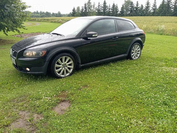 Pārdodu Volvo c30 1.6D nobraukums: 307347km. Ekonomisks, tehniski labā stāvo