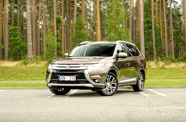 Mitsubishi Outlander 4Wd 2.0l benzīns. 110kw 
Tehniskā apskate derīga līdz