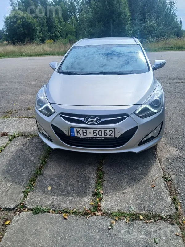 Hyundai Pārdod hyundai i40, labā tehniskā stāvoklī, sīkāka