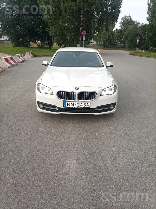 BMW 525