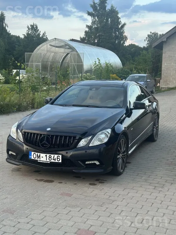 Mercedes E350