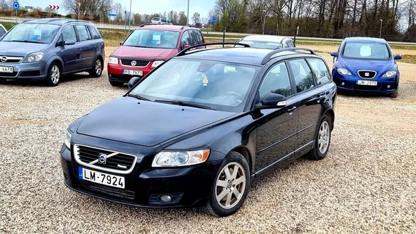 Volvo V50