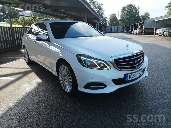 Mercedes Automašīna pirkta Dominiksā. Tai nav nepieciešami
