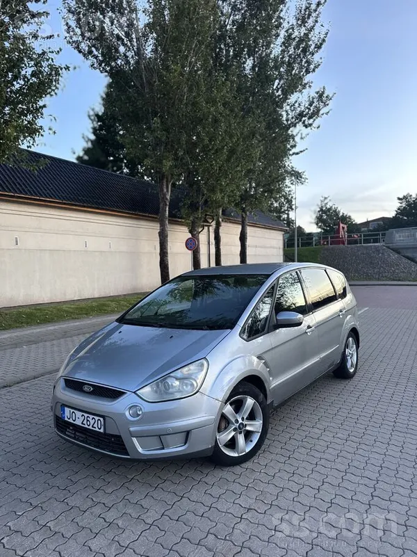 Ford S-Max