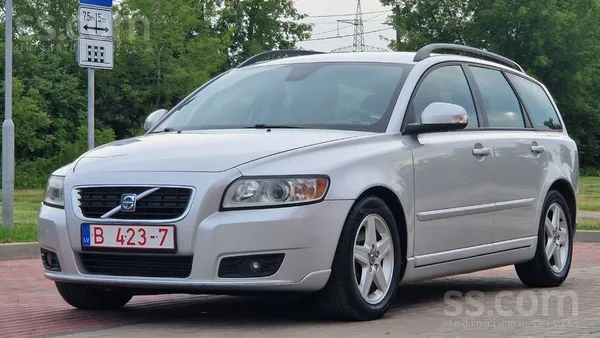 Volvo V50