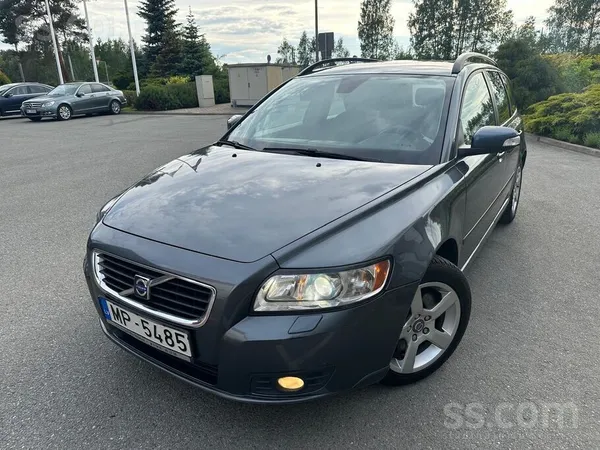 Volvo V50