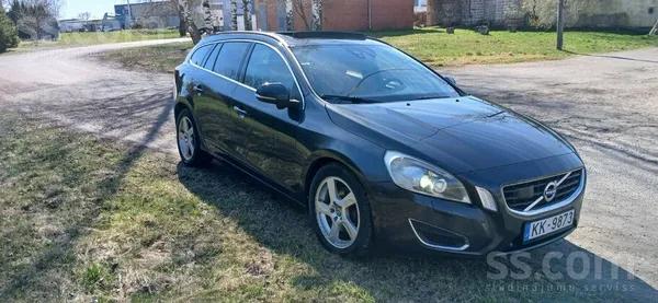 Volvo V60, Awd, 
Executive pakotne. 
Jauna TA
Premium skaņas sistēma. 
S
