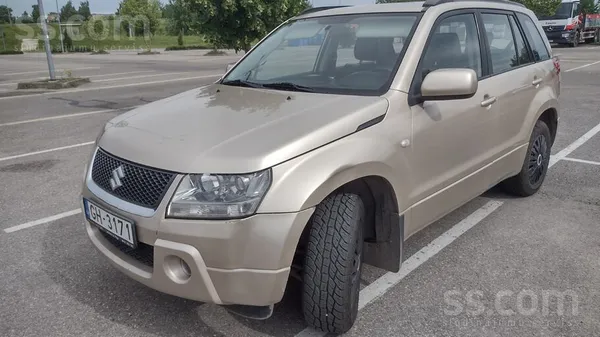 Продаю Suzuki Grand Vitara 2007г. Бензин-газ, автомат, полный привод. Оригин