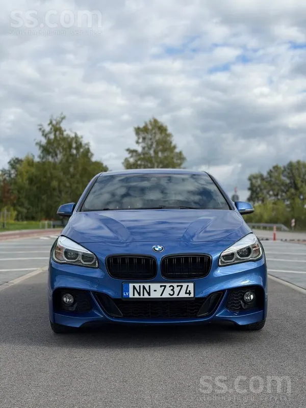 BMW Pārdodu BMW 216d. 