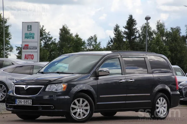 Lancia Voyager 2.8 Dīzelis 177z. s. , "S" , Automātiskā ātrumkārba. 

Aprī