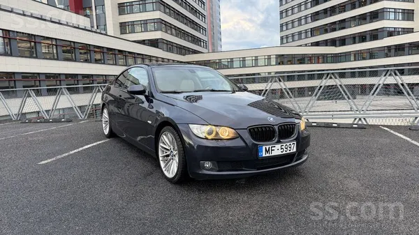 Pārdodu 3.sērijas bmw kupeju e92.

Automašīna manā īpašumā 7 gadus. 
Nesk