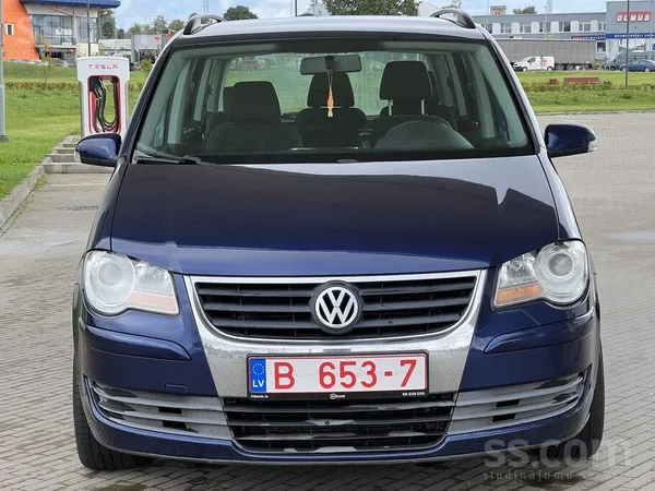 VW Touran Facelift 
1.4 benzīns 
Automāts 
Tikko no Holandes 

Teicamā tehni