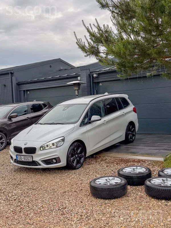 BMW 218