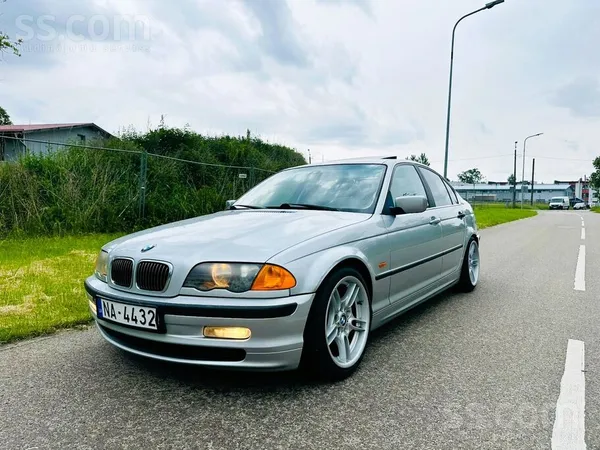BMW 320