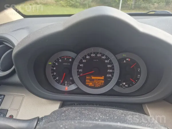 Toyota Toyota Rav4 2.0 Benzīns, 112Kw. Auto ar ļoti zemu 