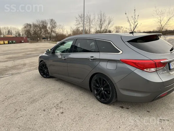 Hyundai i40