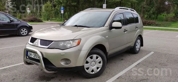 Mitsubishi Sakarā ar jauna auto iegādi pārdodas .Dzinējs, ātr